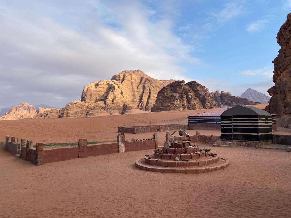 Bedouin Family Camp Hotel Wadi Rum Exterior photo